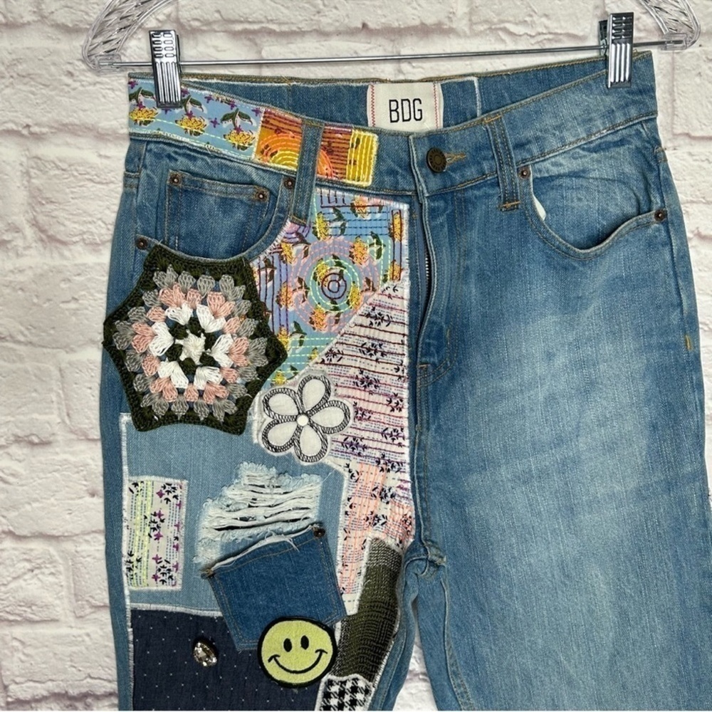 BDG High-Waisted Flare Jeans Indigo Craft NWT - Picture 9 of 16